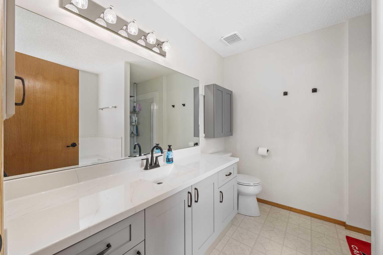 118 Lakeview Shores 