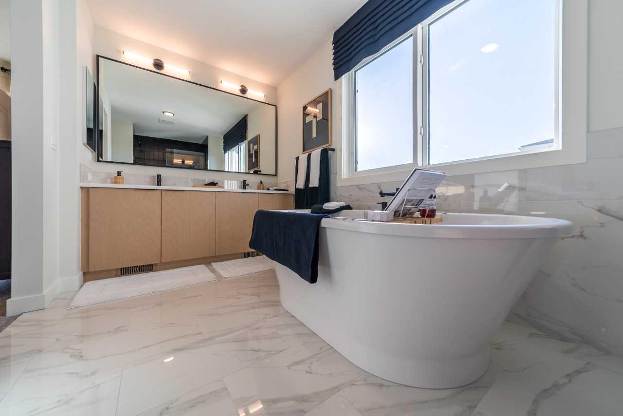 609 Lambeau Link SE