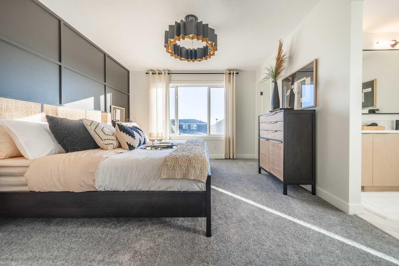 609 Lambeau Link SE