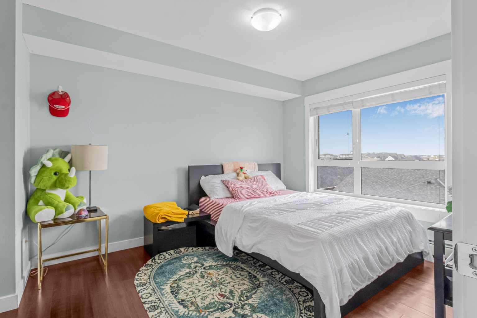 5404, 302 Skyview Ranch Drive NE