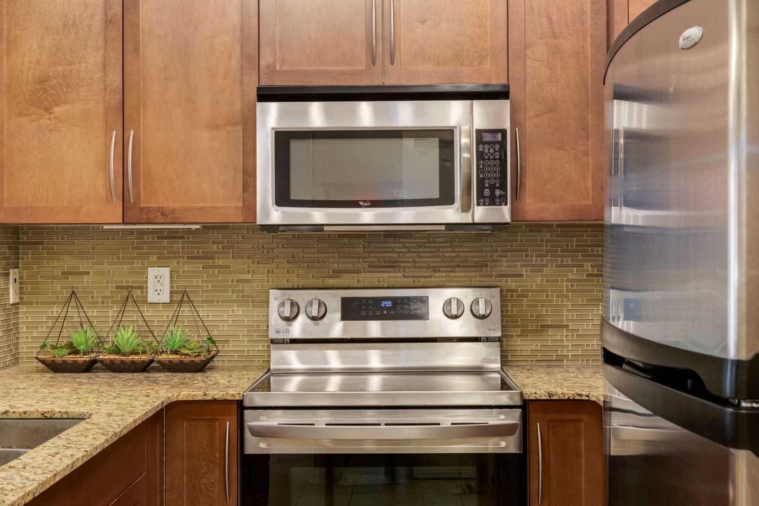 413, 35 Inglewood Park SE
