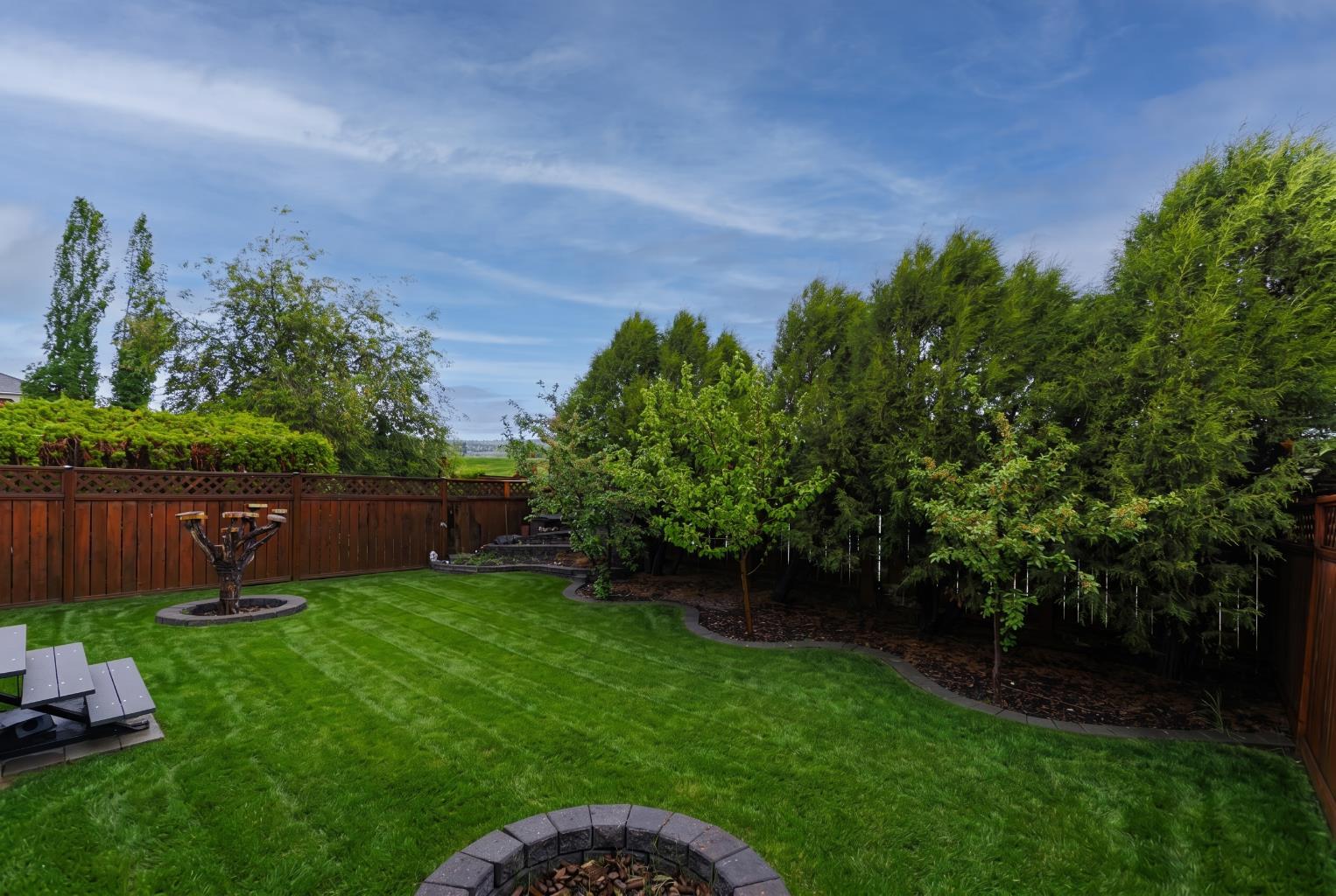 279 Valley Brook Circle NW