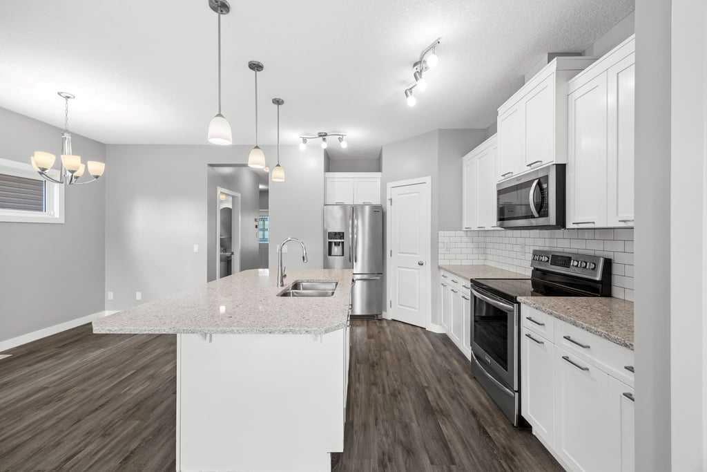 338 Fireside Boulevard 