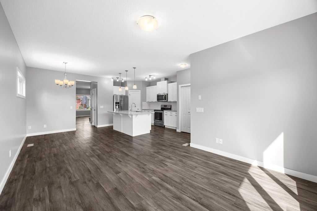 338 Fireside Boulevard 