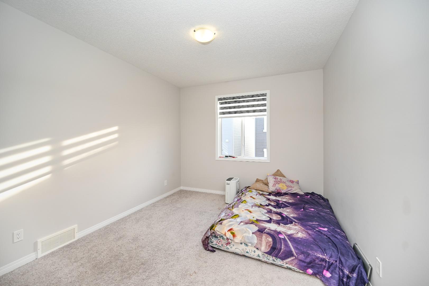 64 Cityside Common NE