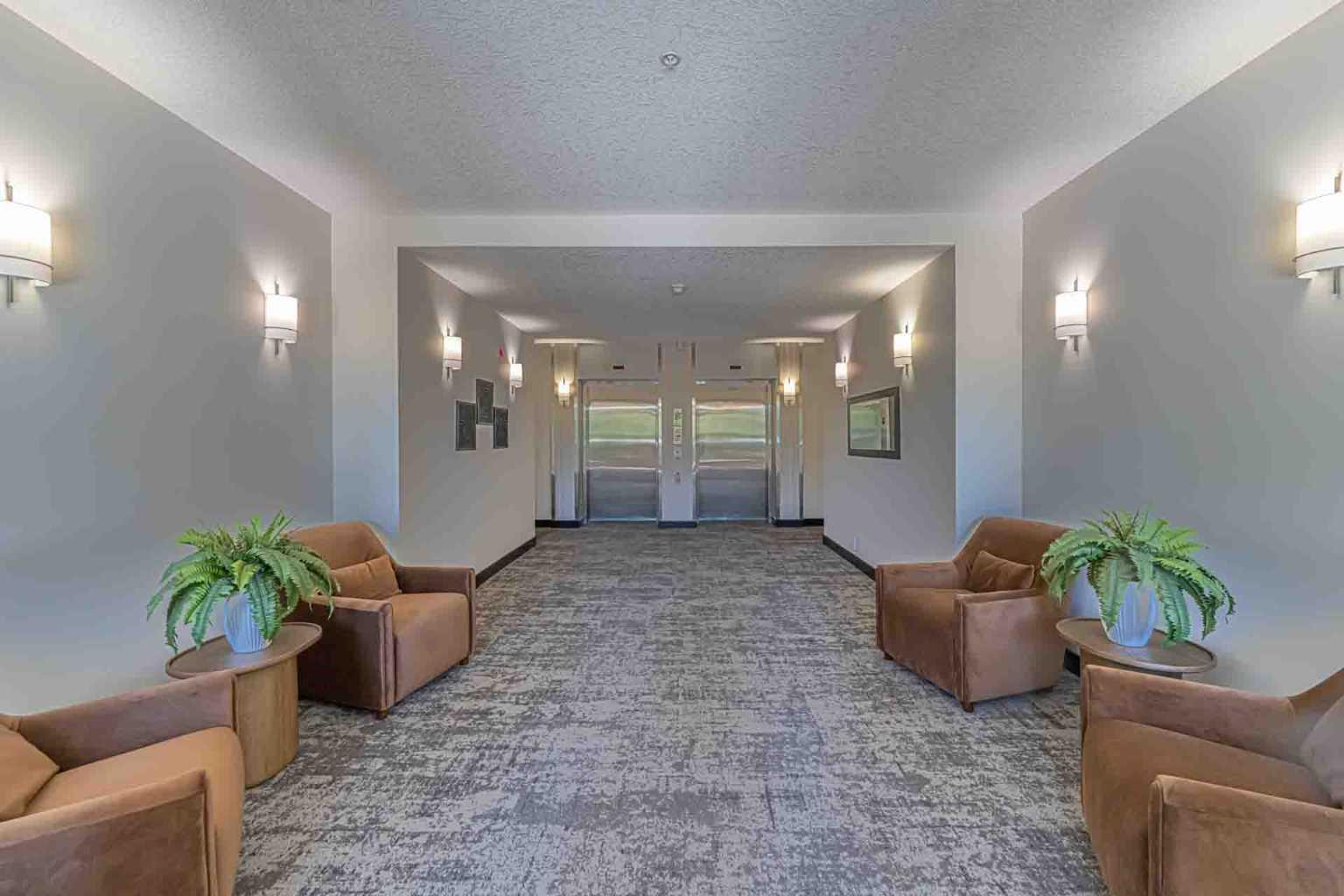 3302, 24 Hemlock Crescent SW