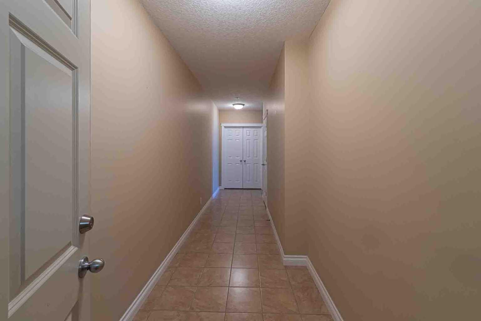 3302, 24 Hemlock Crescent SW