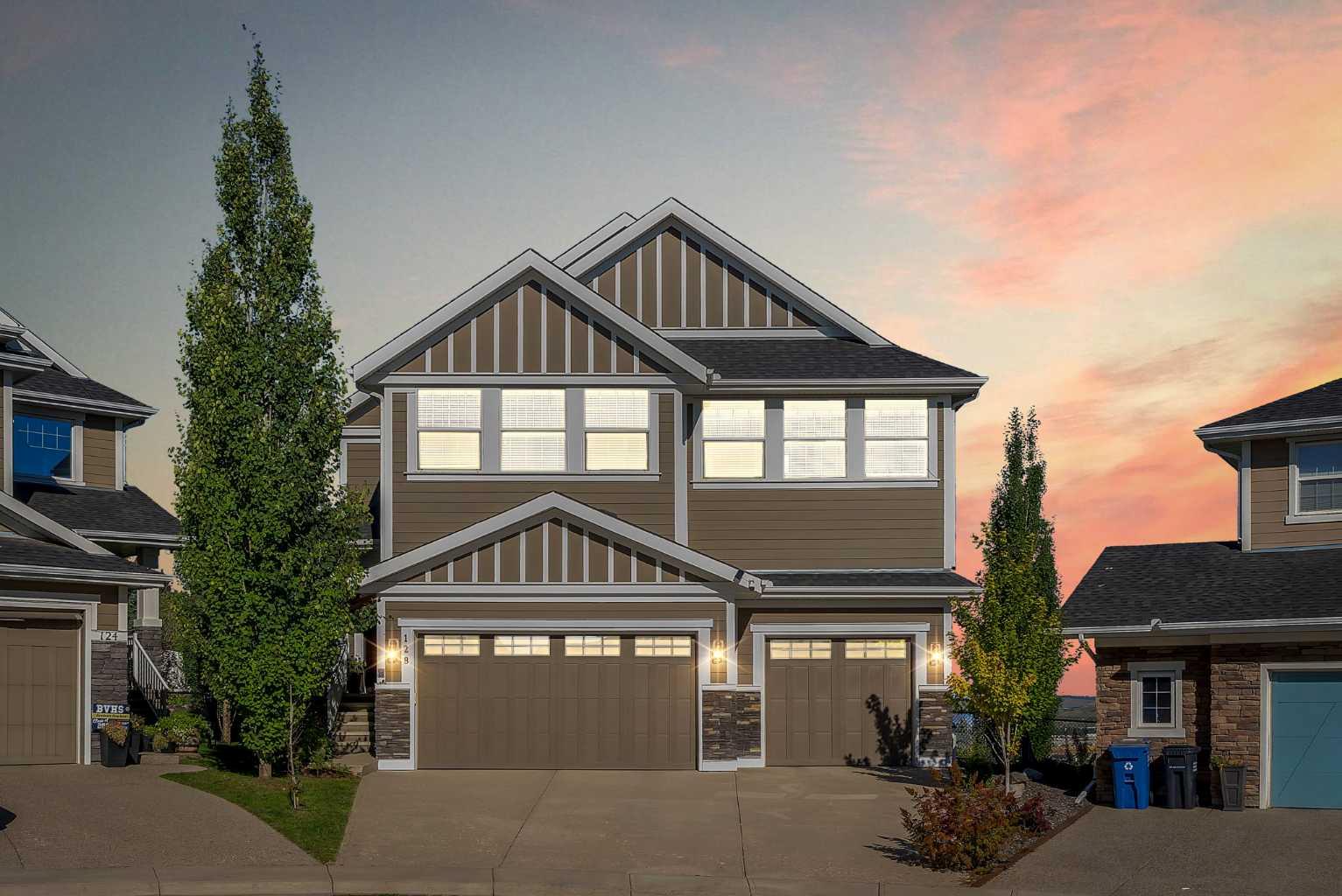 128 Ridge View Close 