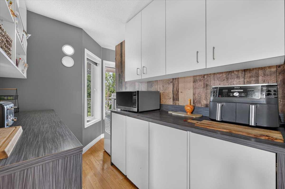 270055 Township Road 234A  