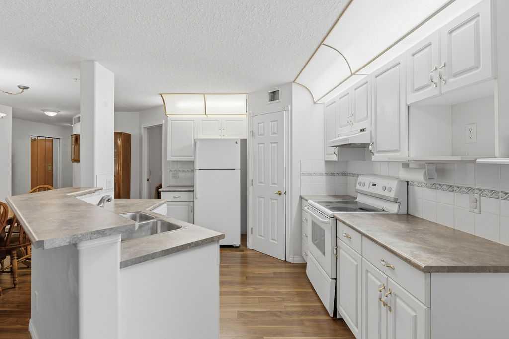 232, 8535 Bonaventure Drive SE