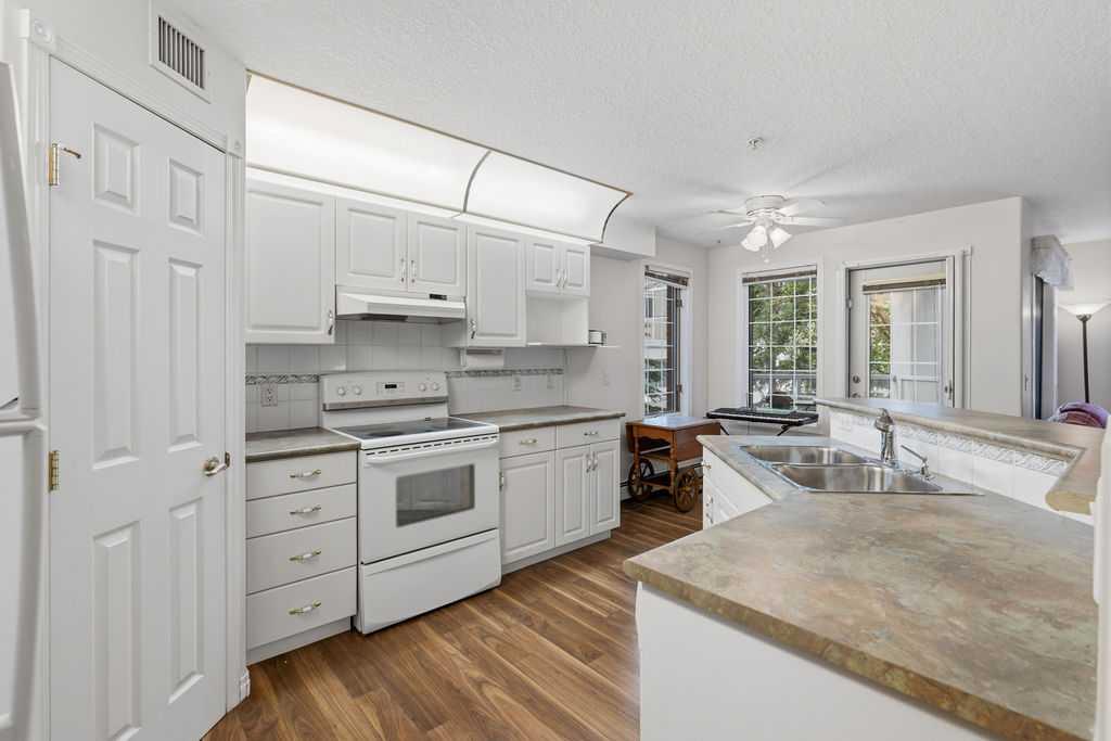 232, 8535 Bonaventure Drive SE