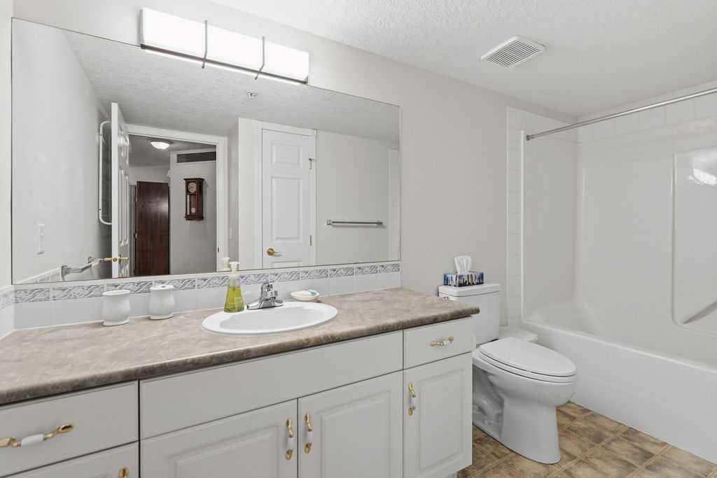 232, 8535 Bonaventure Drive SE