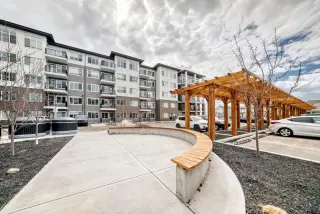 2210, 44 Skyview Parkway NE