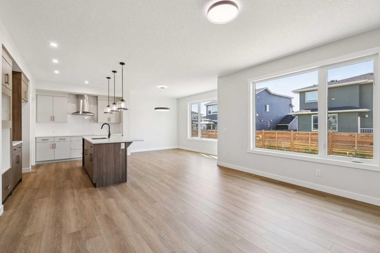 245 Dawson Wharf Crescent 