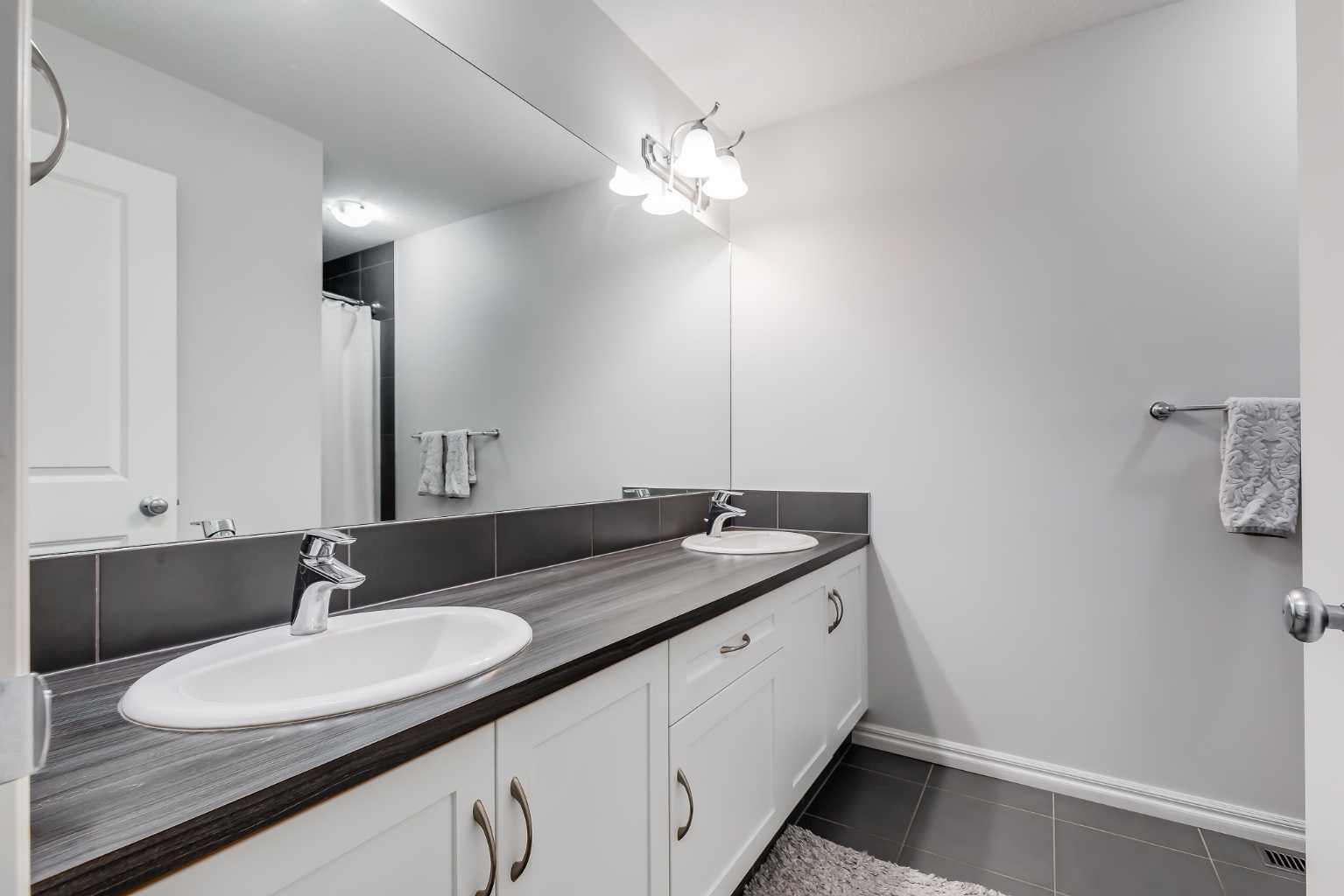 540 Evanston Link NW