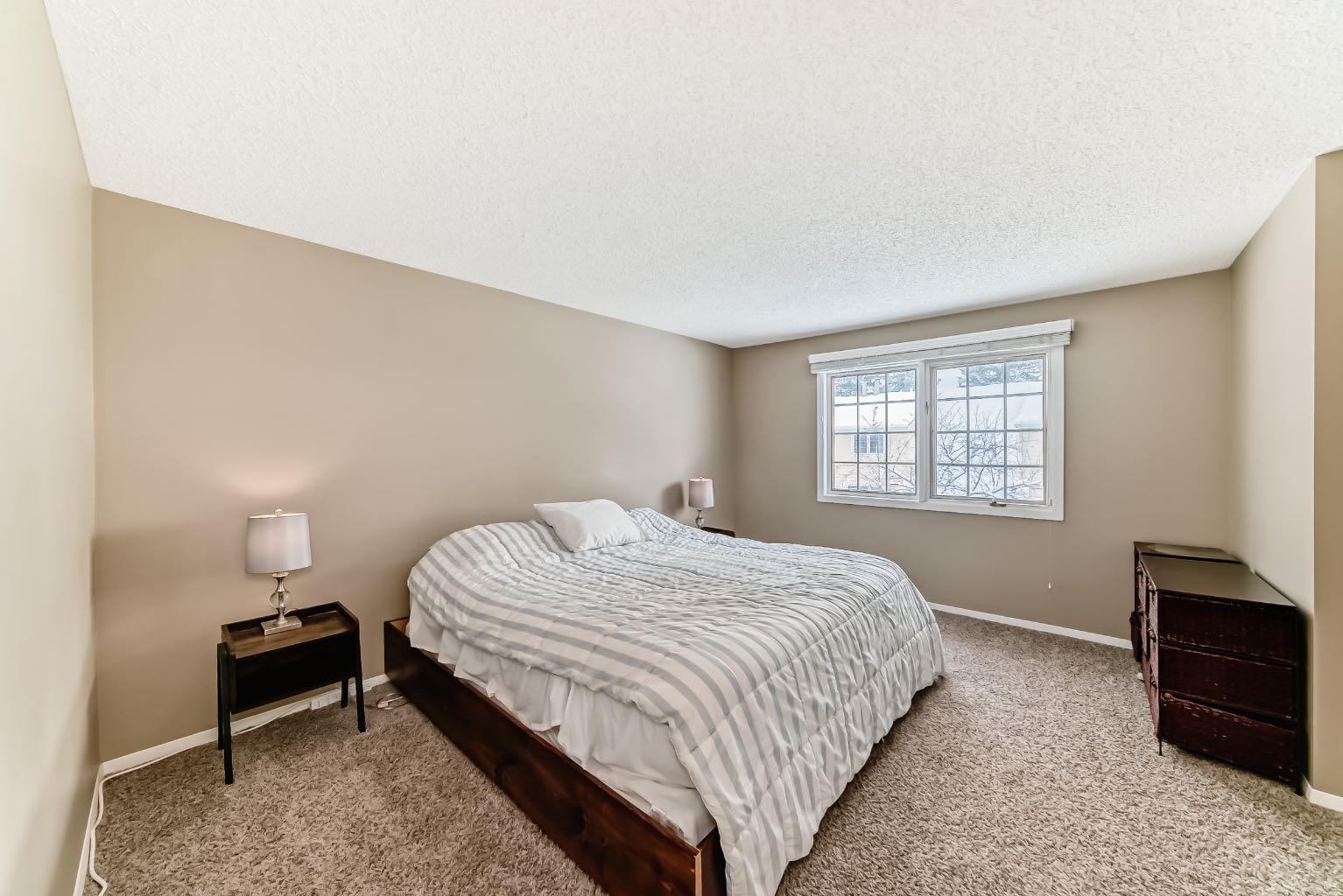 407 Point Mckay Garden NW