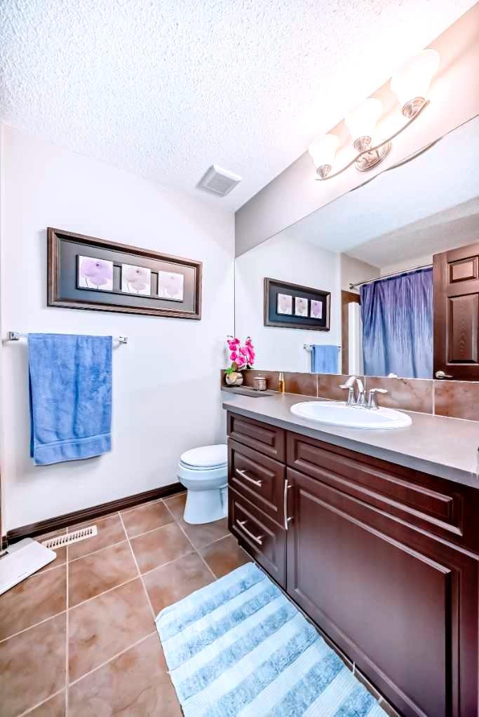273 Chaparral Valley Drive SE