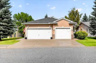 6 Harvest Grove Green NE