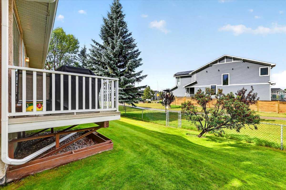 6 Harvest Grove Green NE