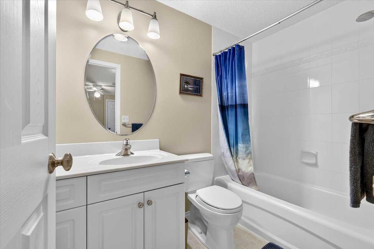 6 Harvest Grove Green NE