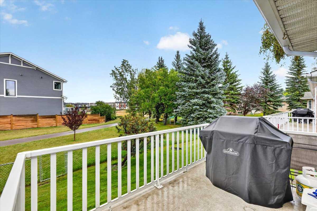 6 Harvest Grove Green NE