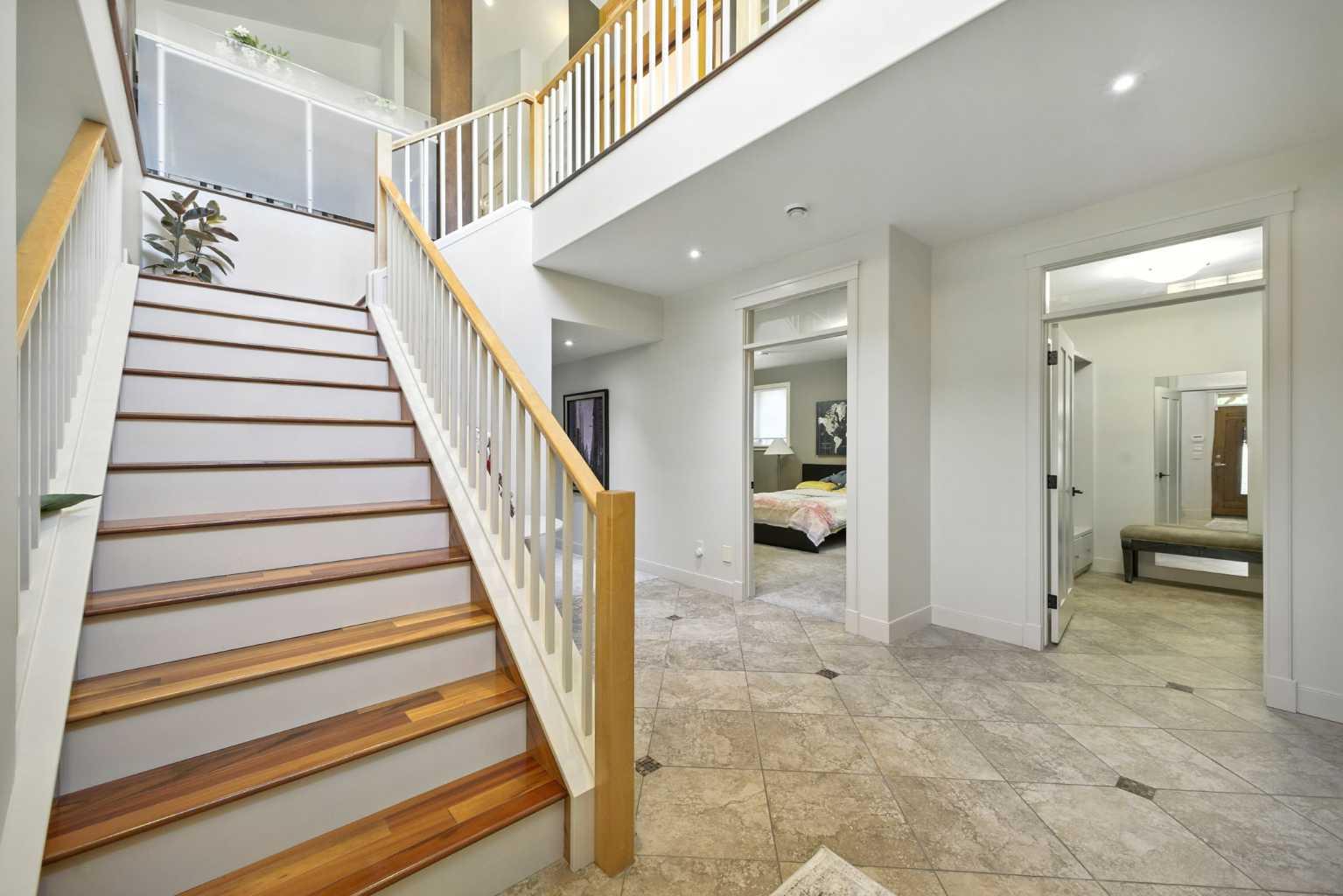 16 Spring Valley Lane SW