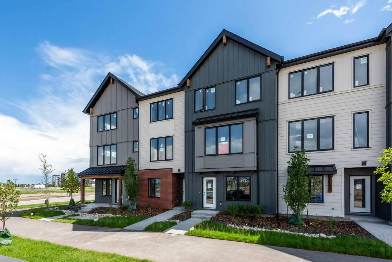 51 Mercado Lane SE