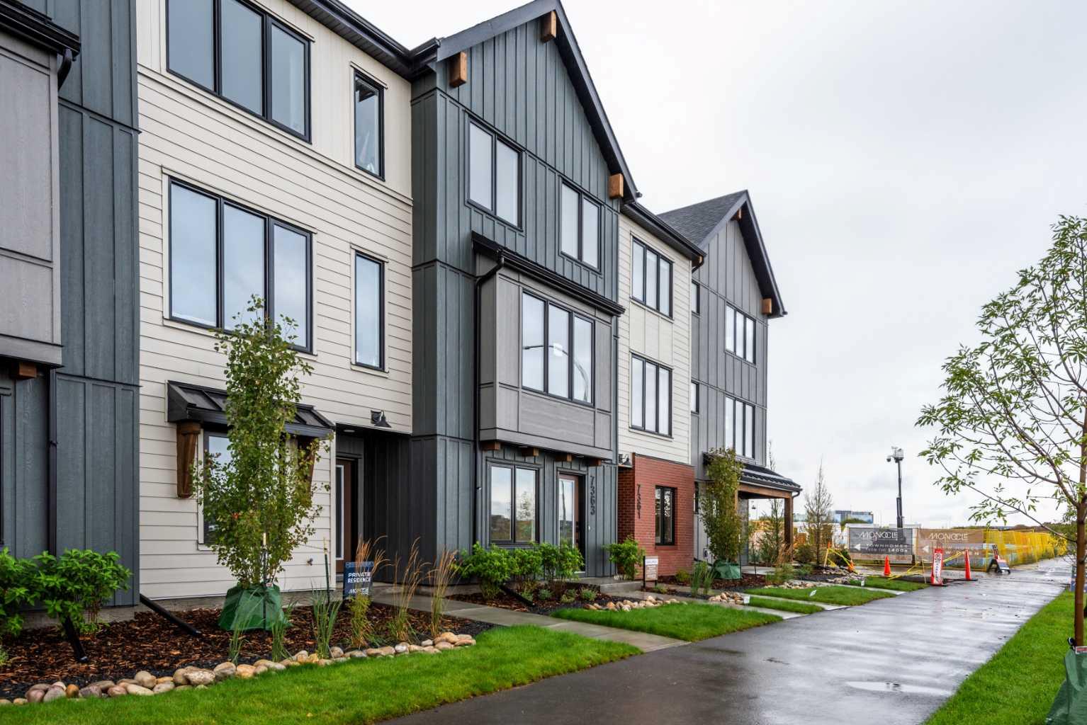 51 Mercado Lane SE
