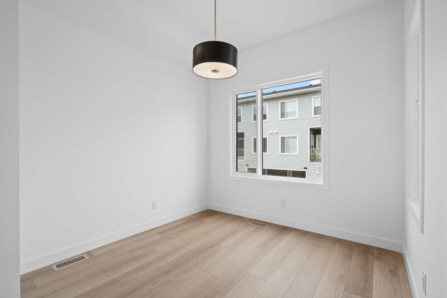 1414, 25 Wildwoods Court SW