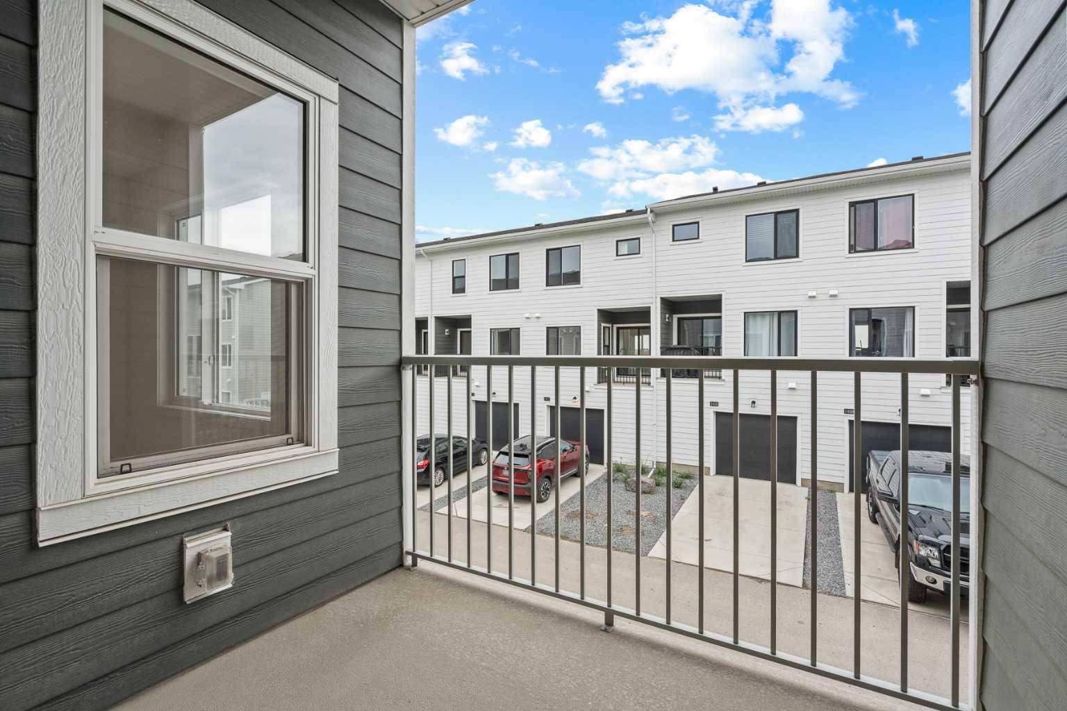 1109, 25 Wildwoods Court SW