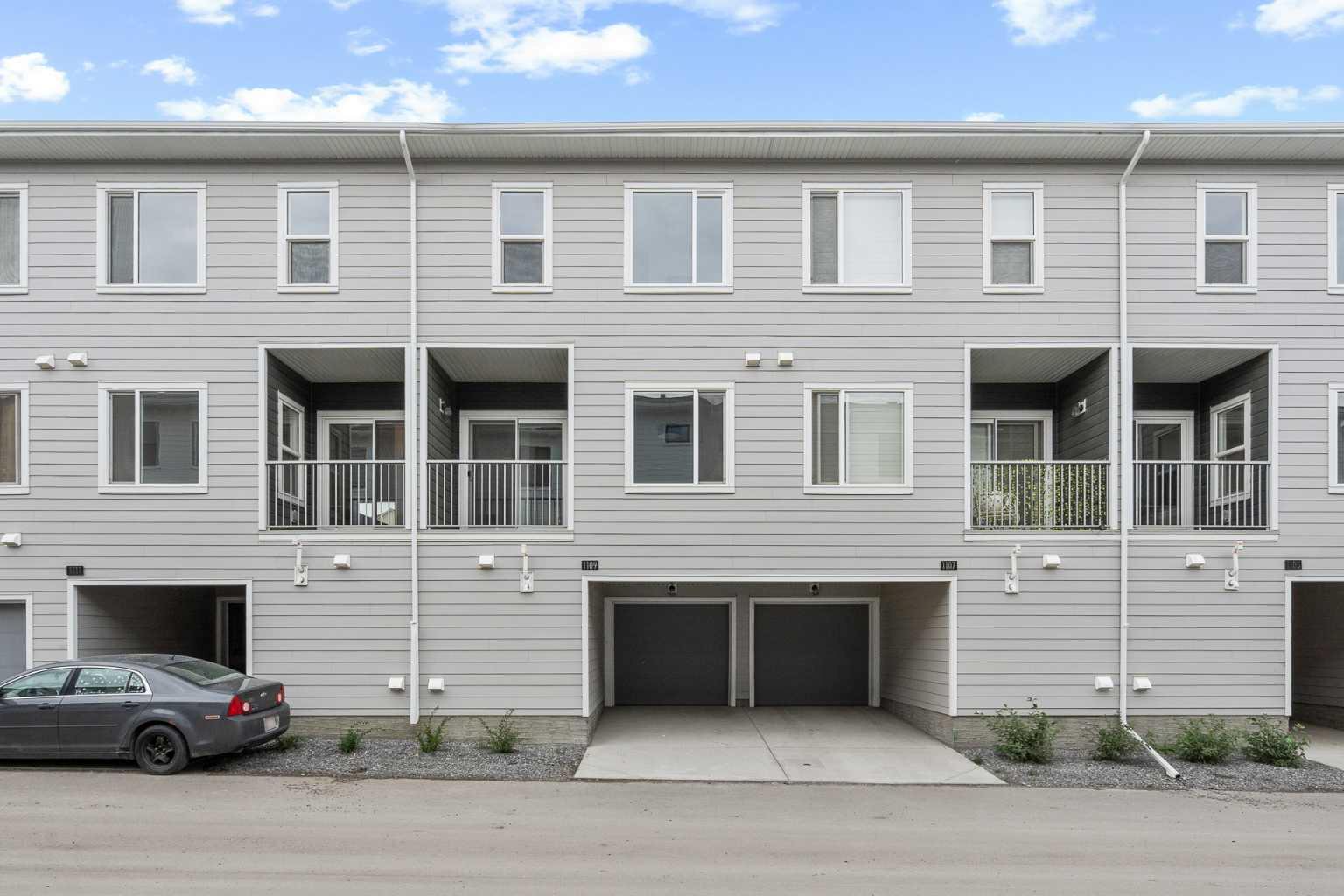 1109, 25 Wildwoods Court SW