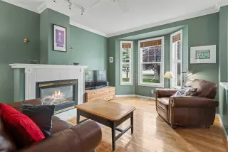 46 Prestwick Gardens SE