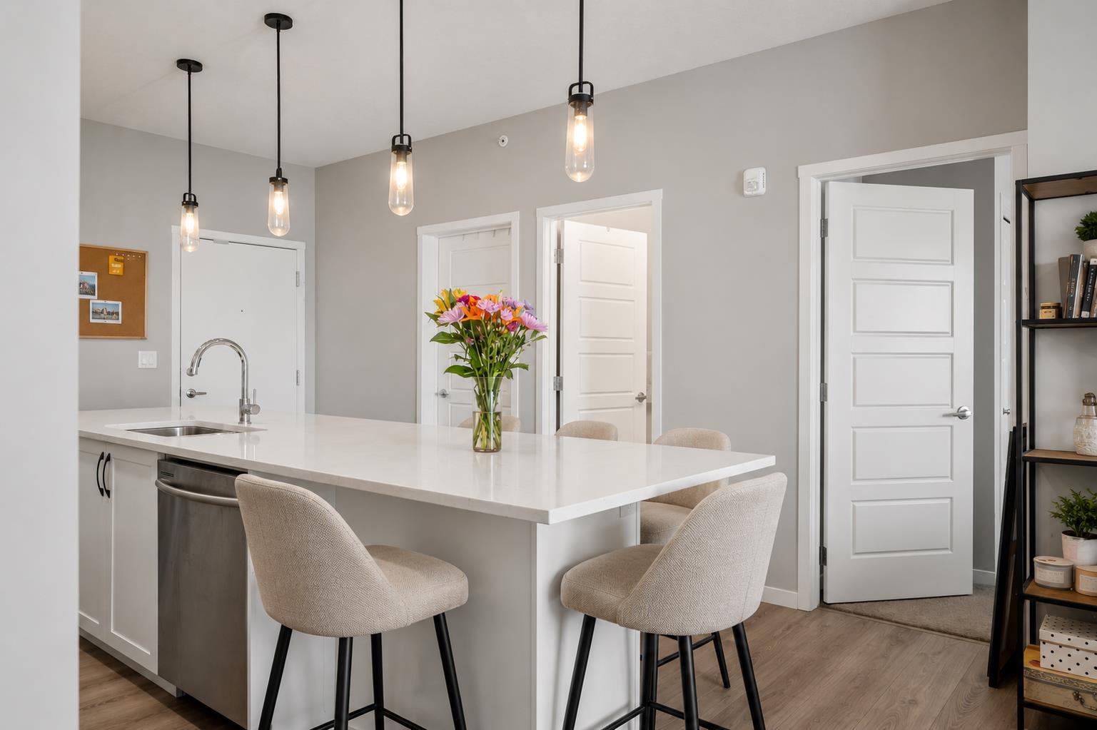411, 4350 Seton Drive SE