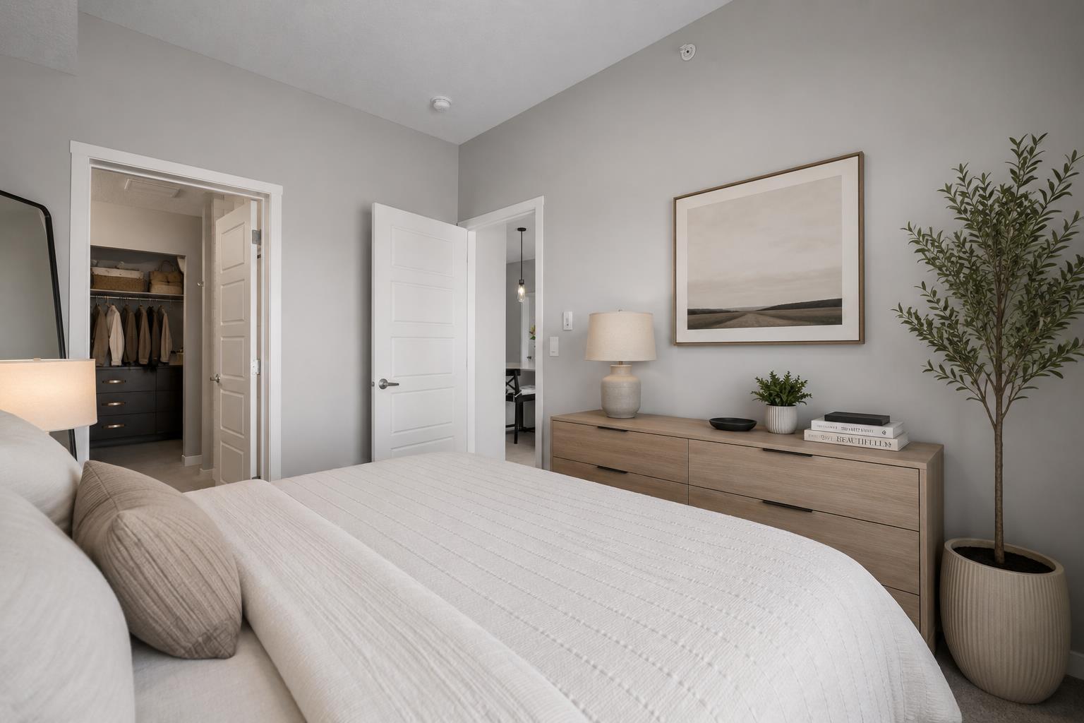 411, 4350 Seton Drive SE