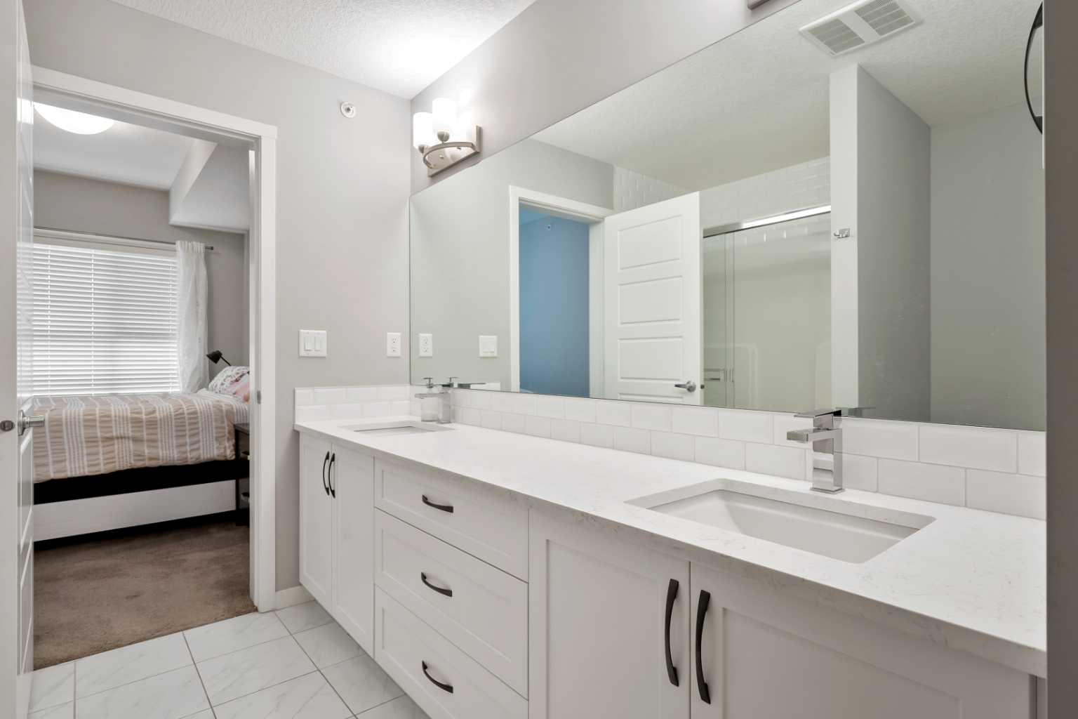 411, 4350 Seton Drive SE