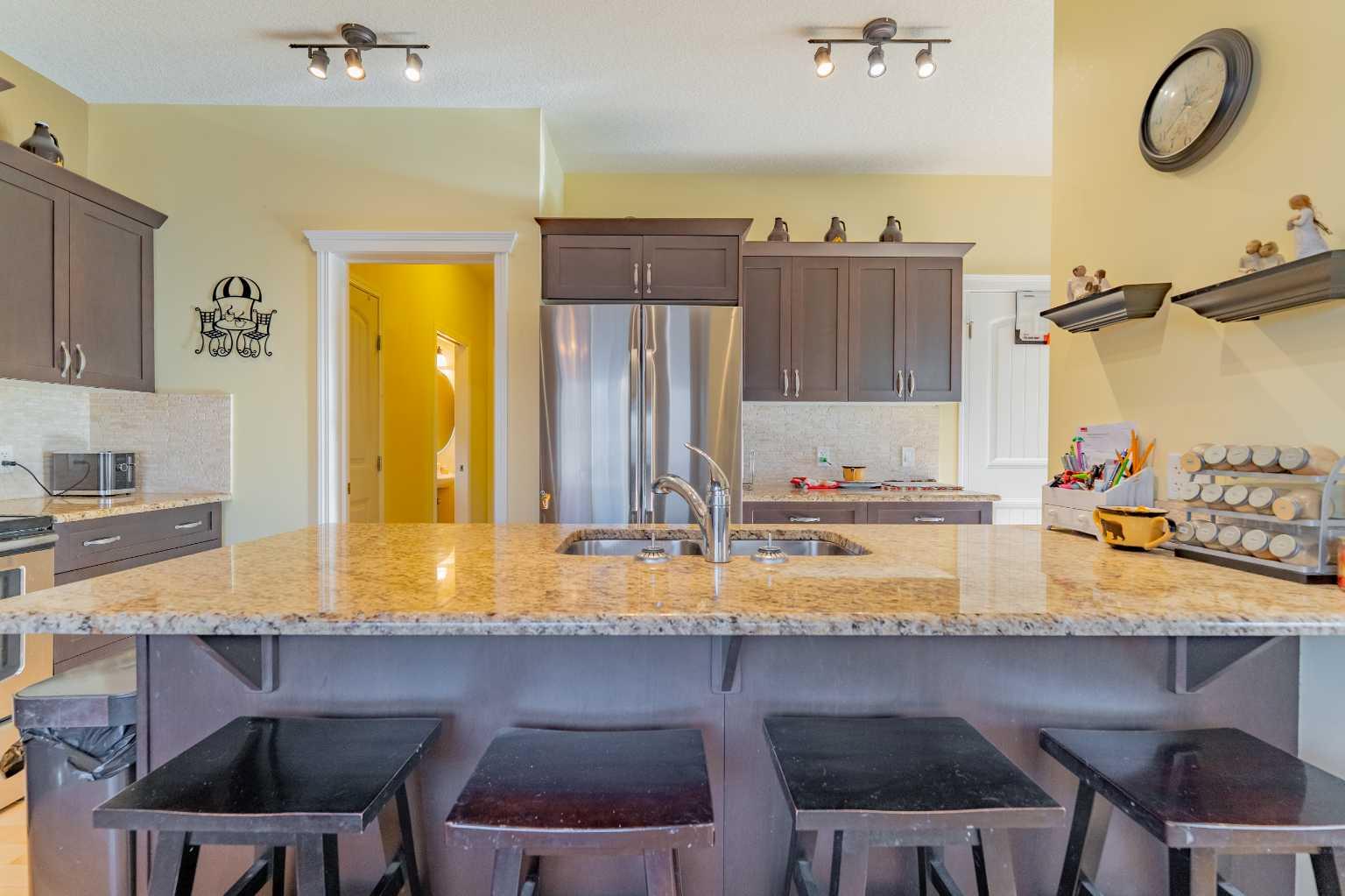142 West Pointe Circle 