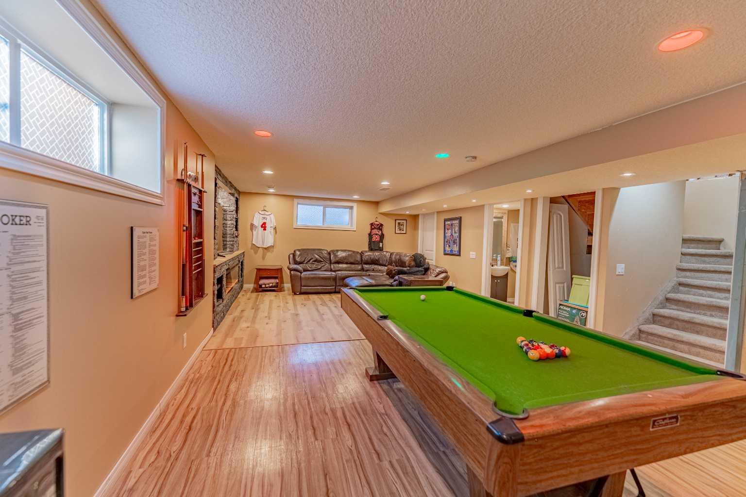 142 West Pointe Circle 