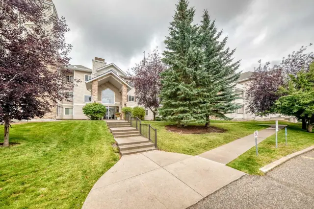 1315, 7451 Springbank Boulevard SW