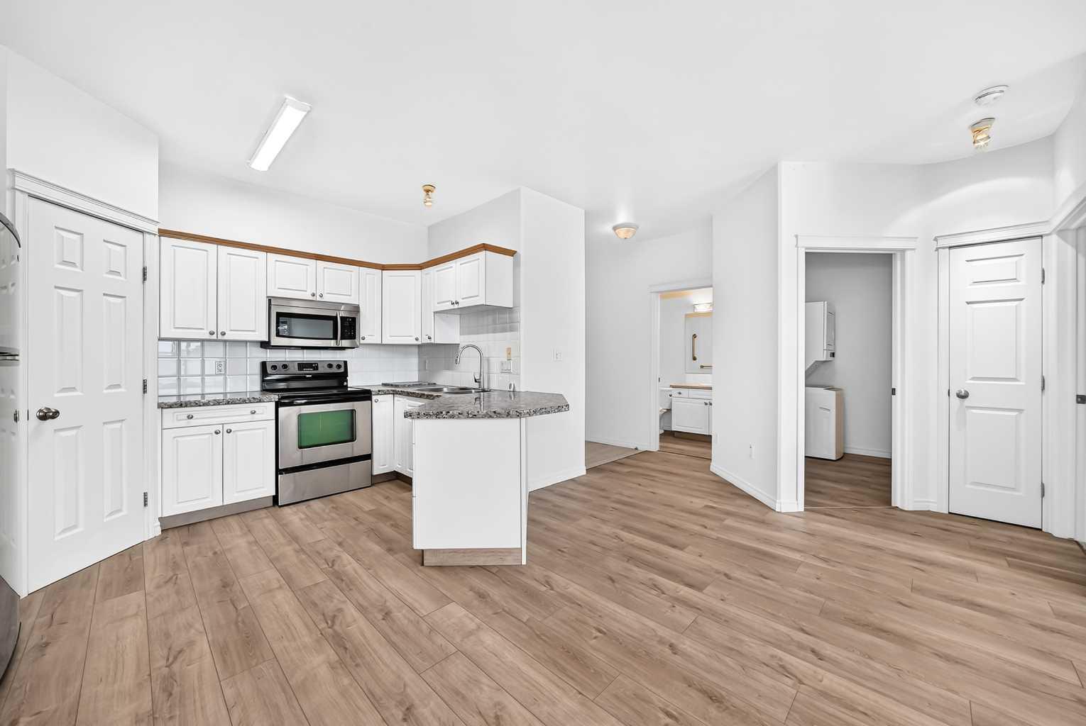 1315, 7451 Springbank Boulevard SW