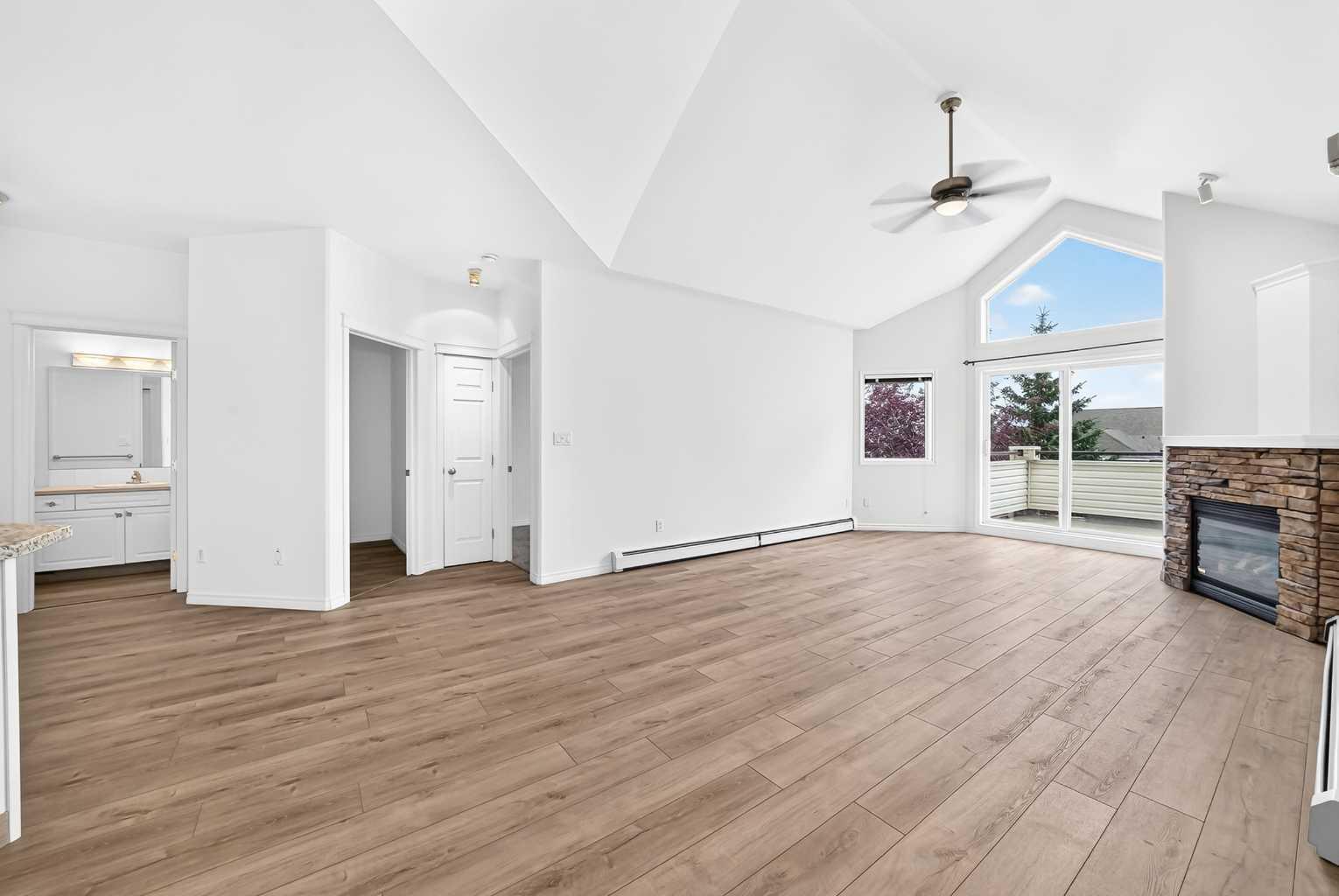 1315, 7451 Springbank Boulevard SW