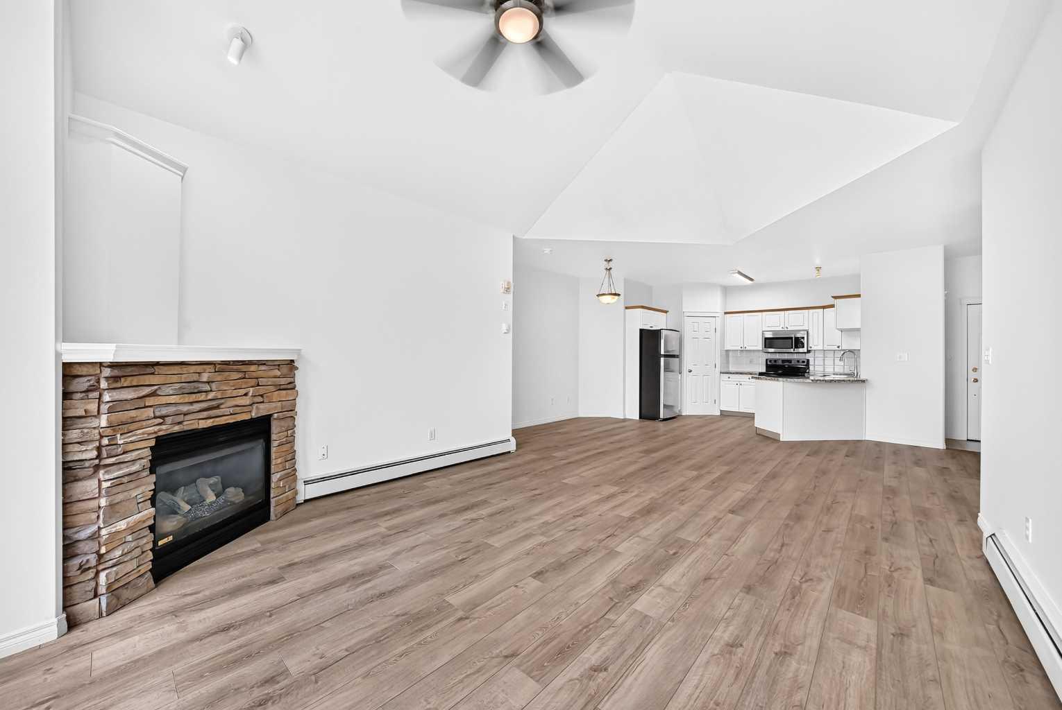 1315, 7451 Springbank Boulevard SW
