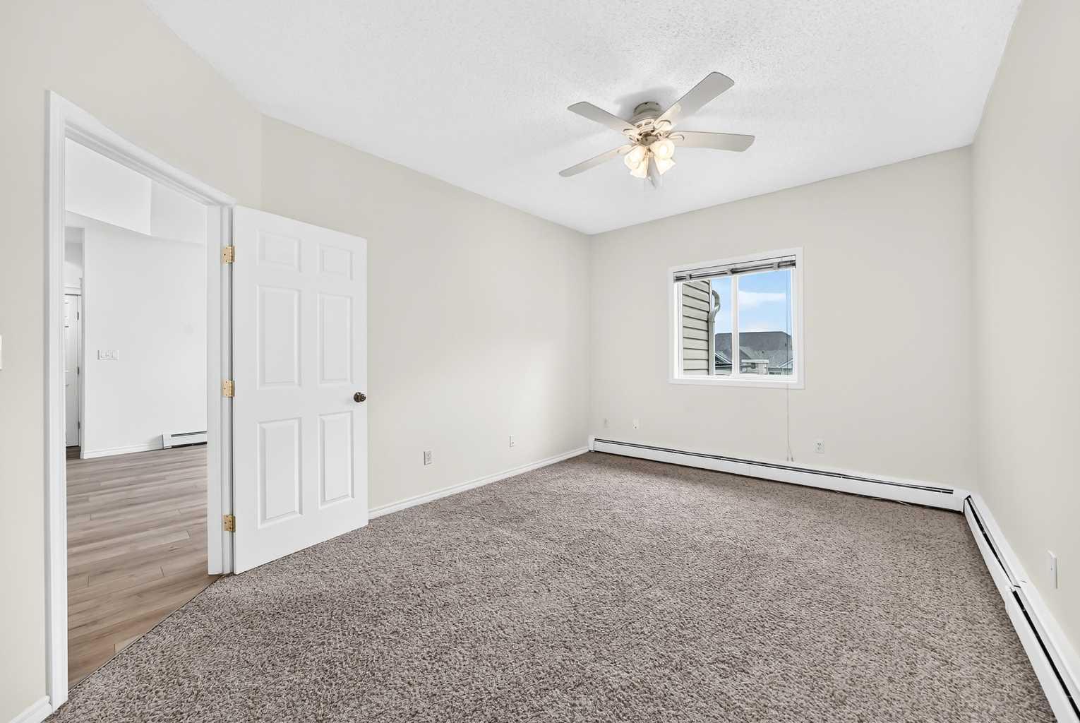 1315, 7451 Springbank Boulevard SW