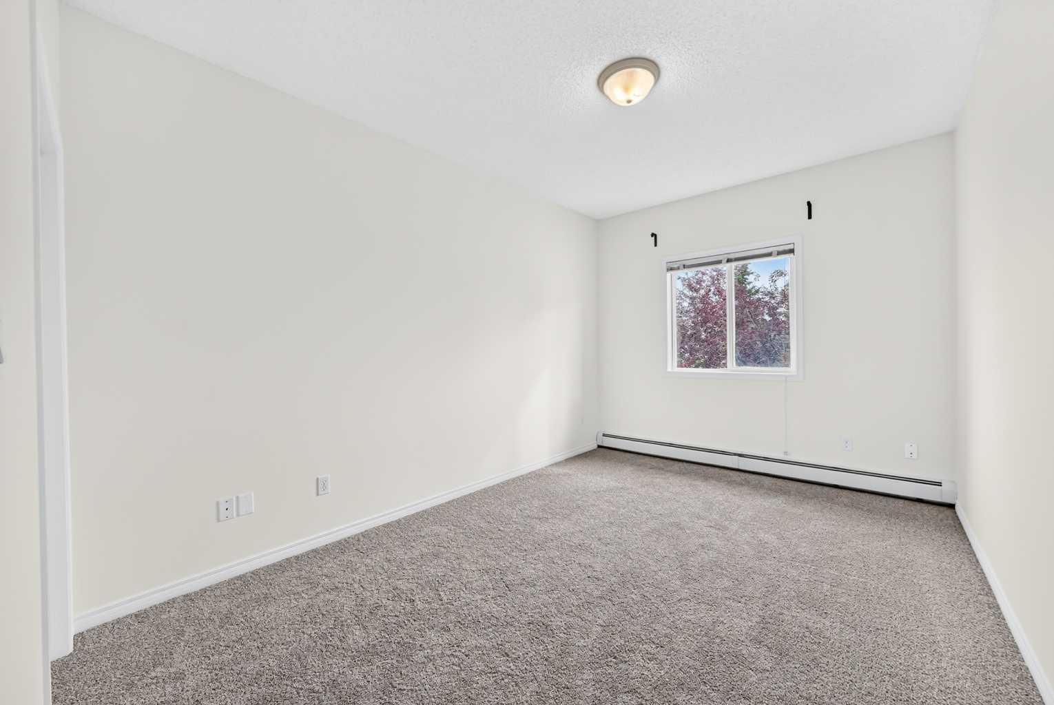 1315, 7451 Springbank Boulevard SW