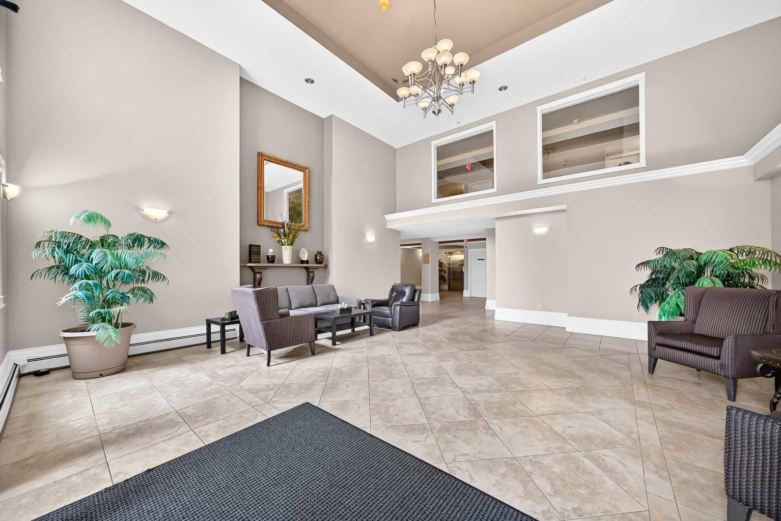 1315, 7451 Springbank Boulevard SW