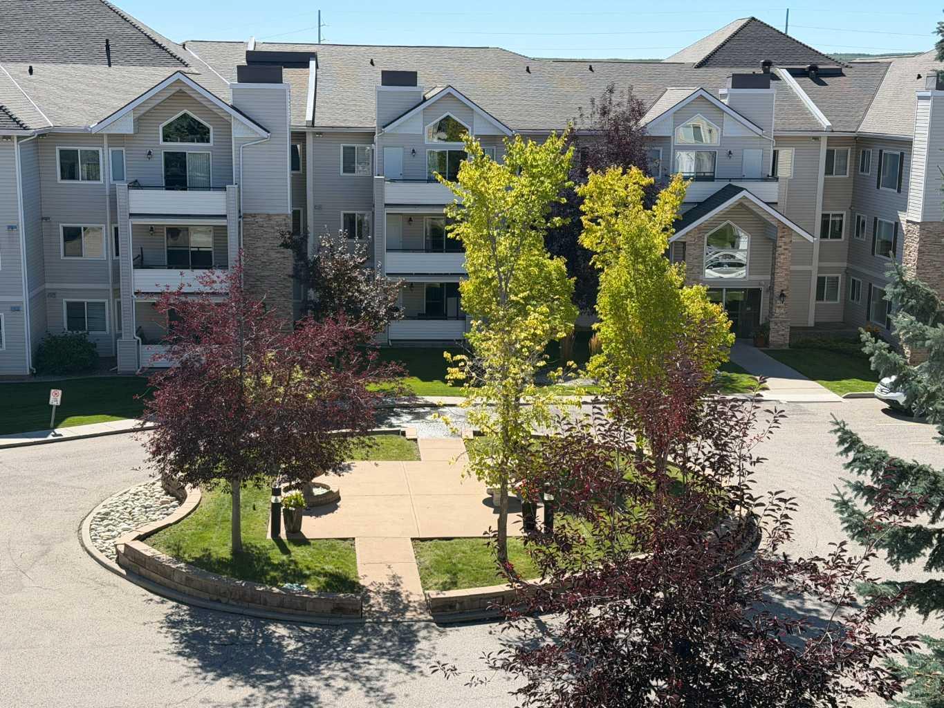 1315, 7451 Springbank Boulevard SW