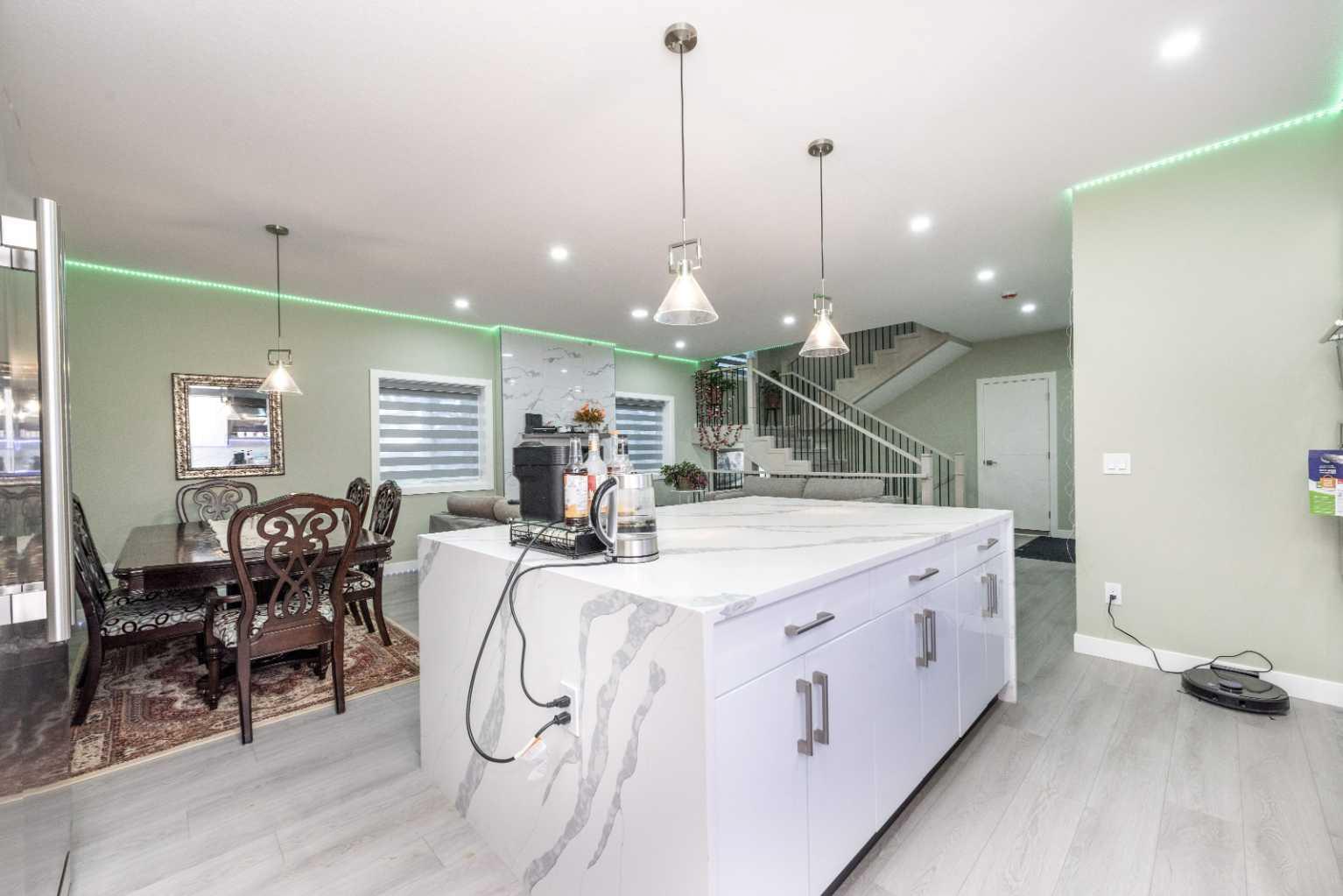 6 Strathridge Lane SW
