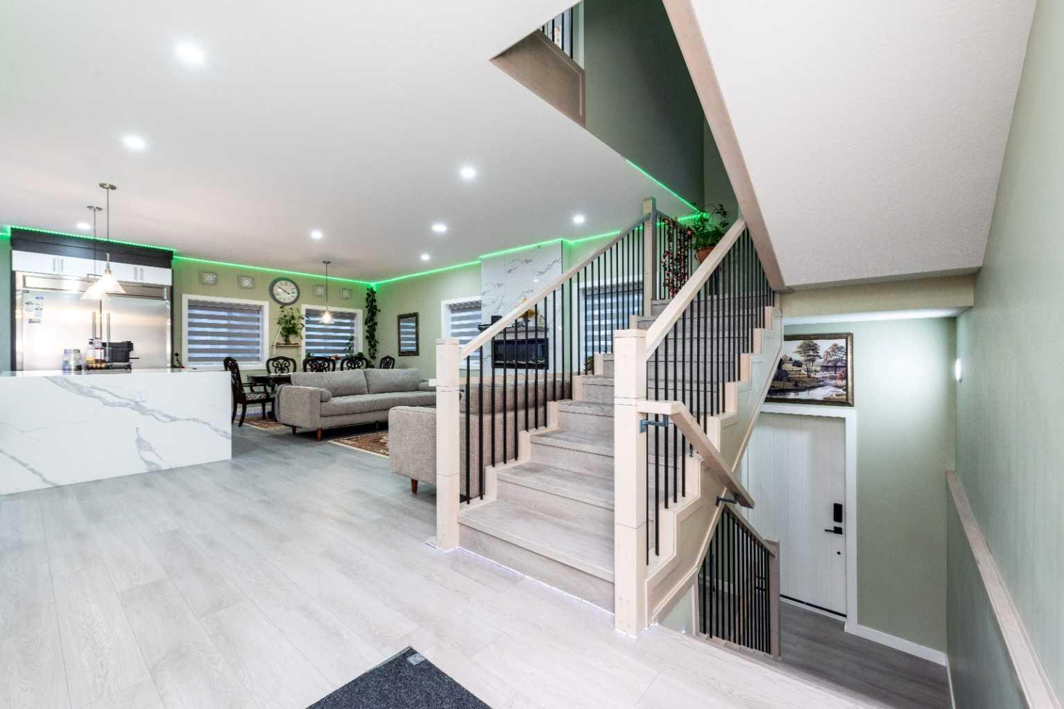 6 Strathridge Lane SW