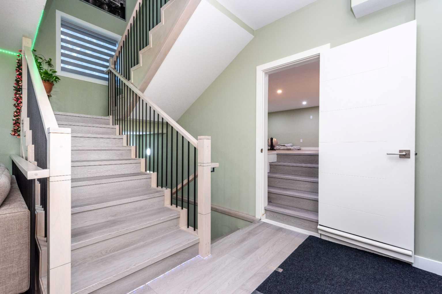 6 Strathridge Lane SW