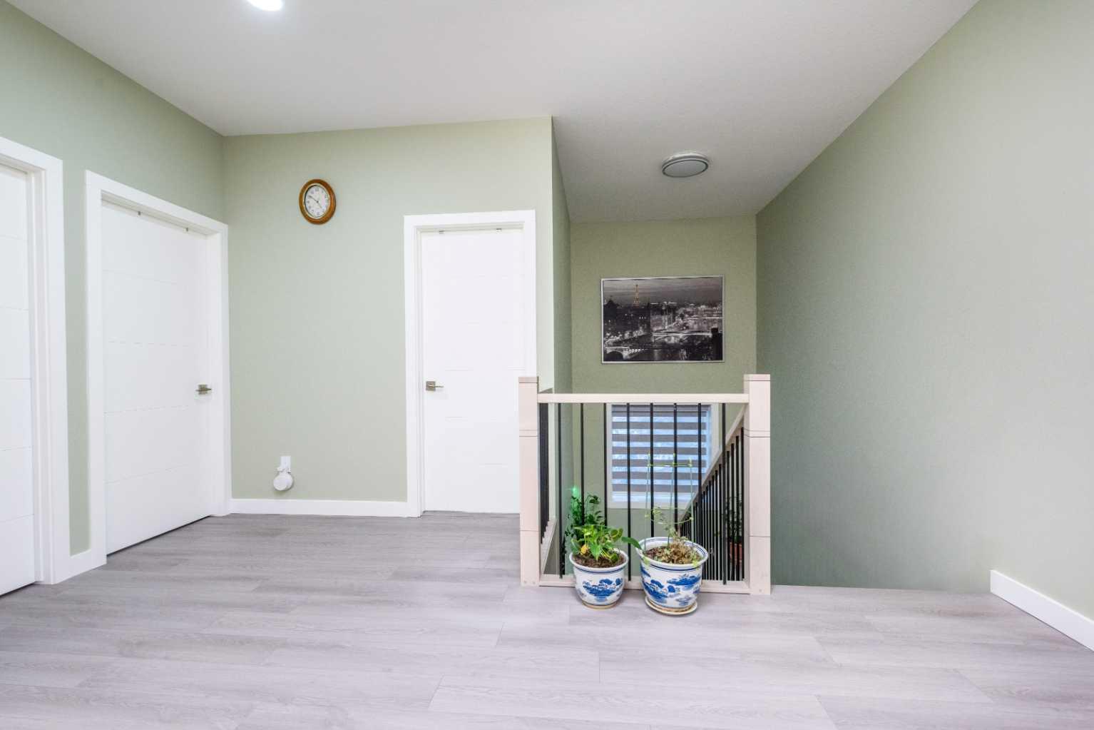 6 Strathridge Lane SW
