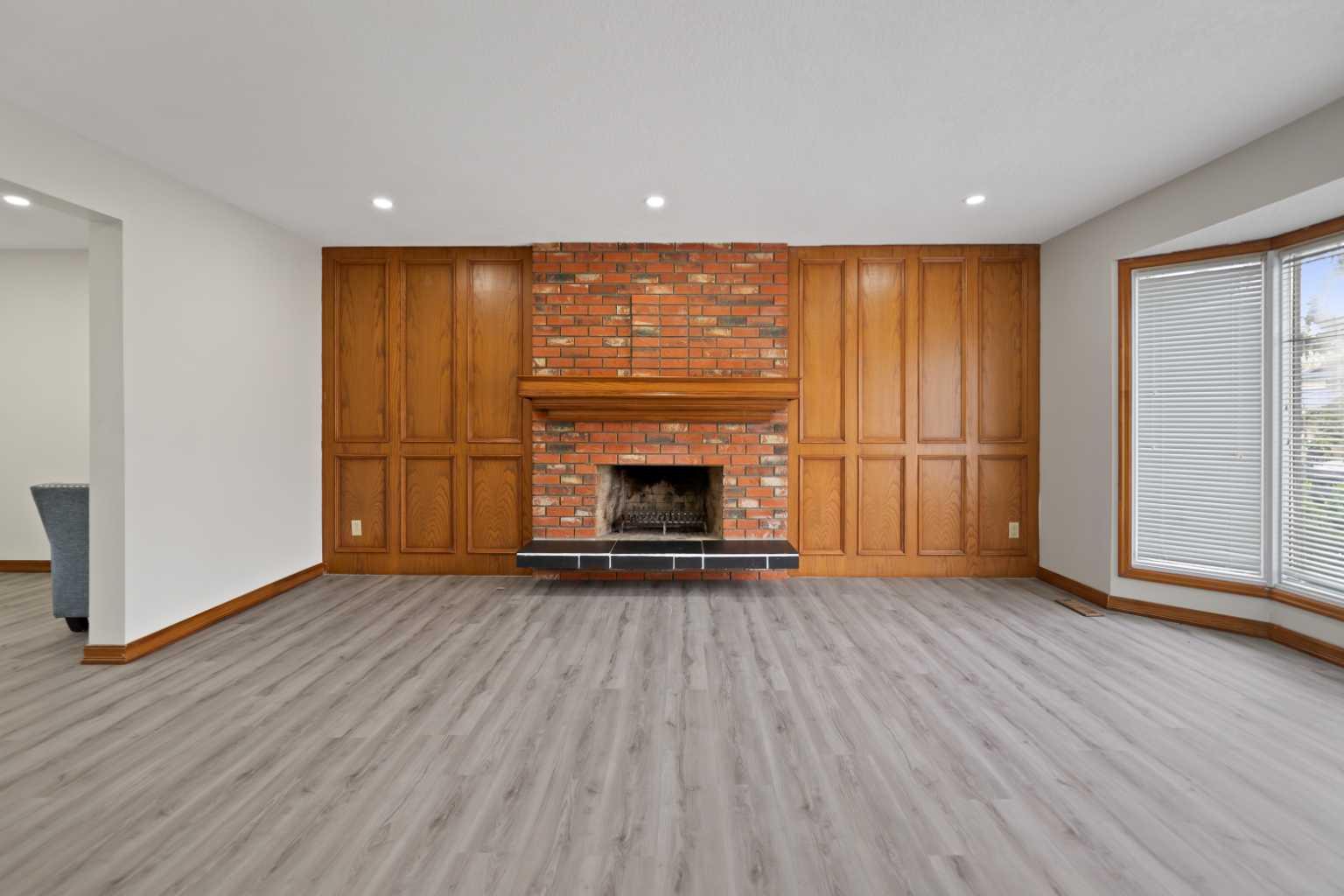 51 castlebury Way NE